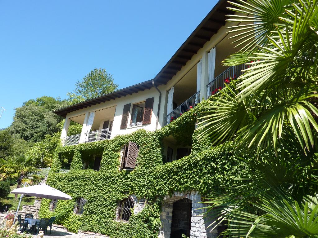  Impressive villa overlooking Italian Lake Lugano