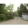 b and b accommodation for guests use the secluded private driveway to
A & A Studley Cottage Guest House in Tunbridge Wells.