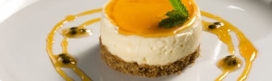 Homemade lemon cheesecake