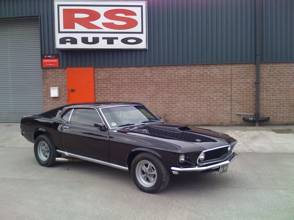 Classic cars repaints and renovations at R S Auto