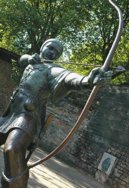 Robin Hood statue