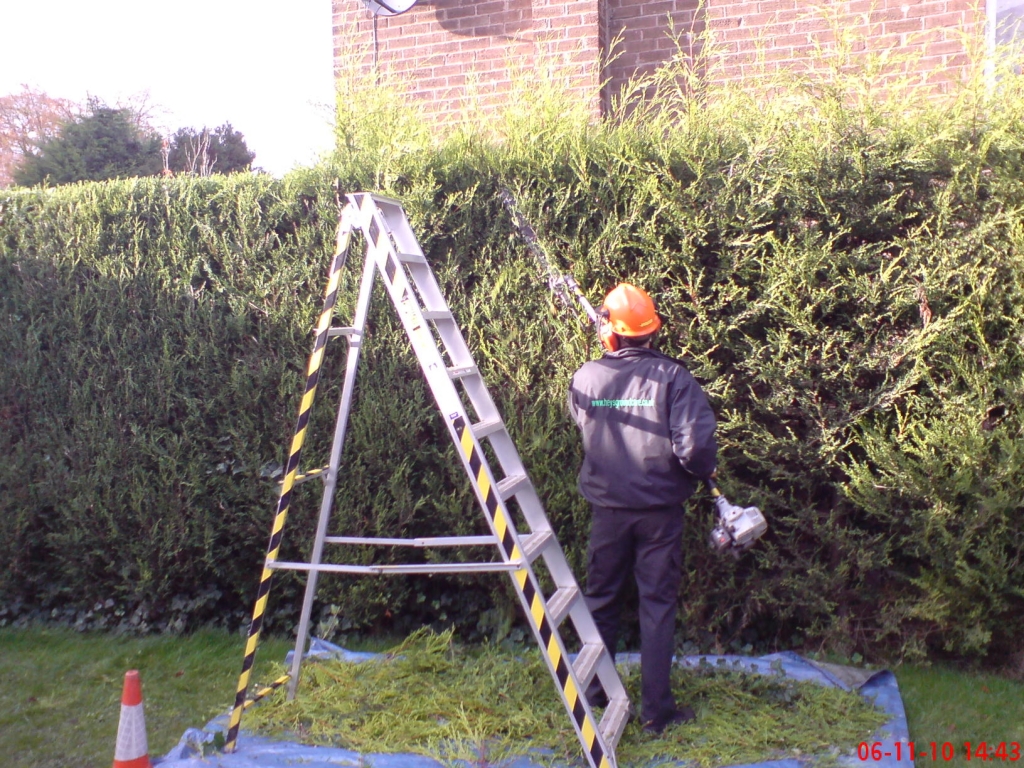  www.heysgroundcare.co.uk