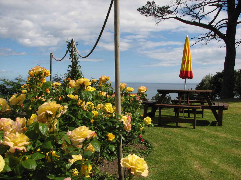 Invernairne gardens