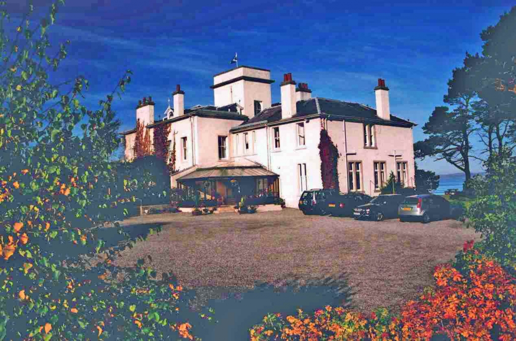 Invernairne exterior
