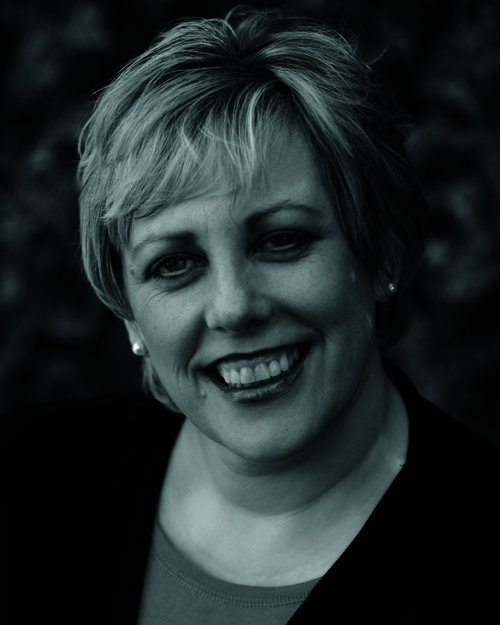  Helena Leonard
