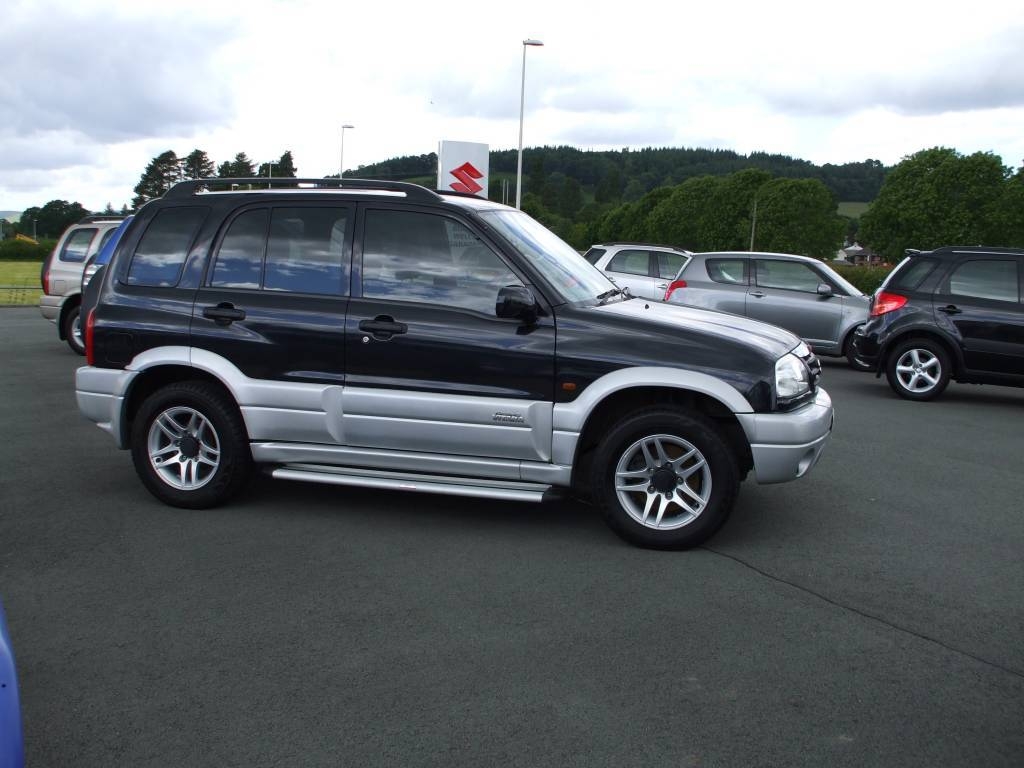 Suzuki Grand Vitara 2.0 5dr
