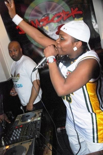 LADY GEE2