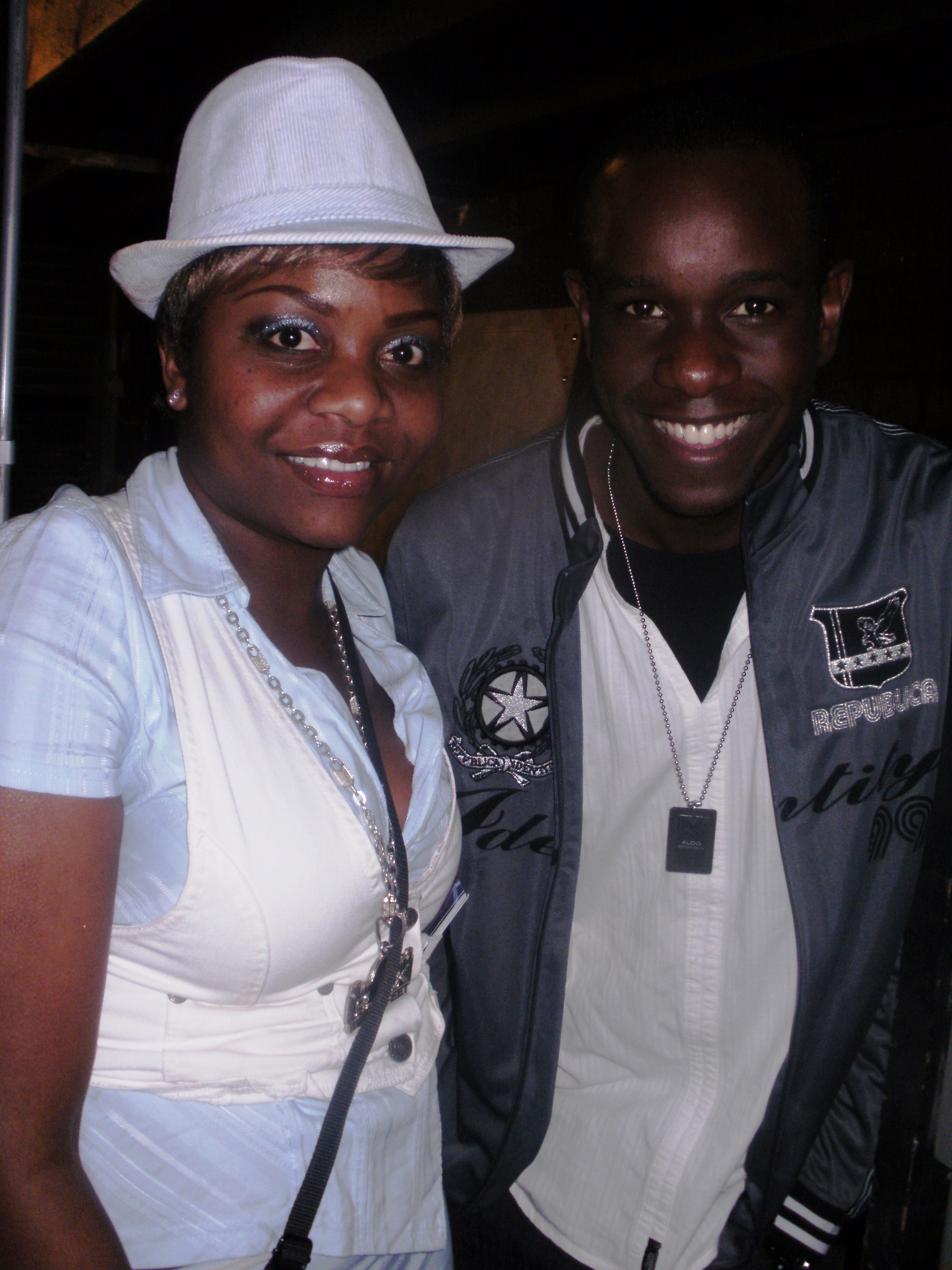 LADY GEE2 & SAM MTUKUDZI FRI 20th NOV 2009