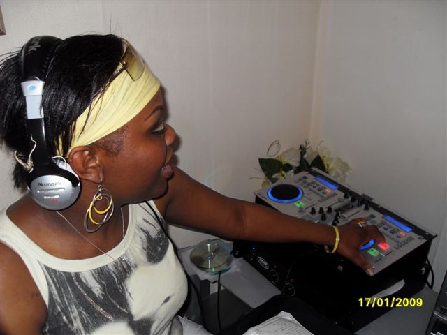 LADY GEE2