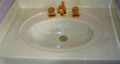 vanity top with integral bowl & backsplash