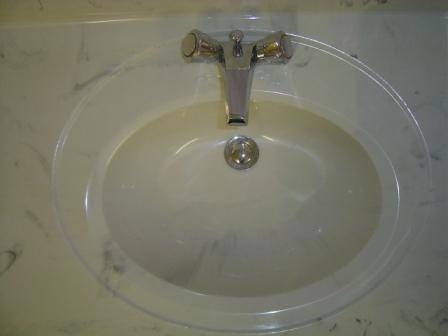 Rimmed oval