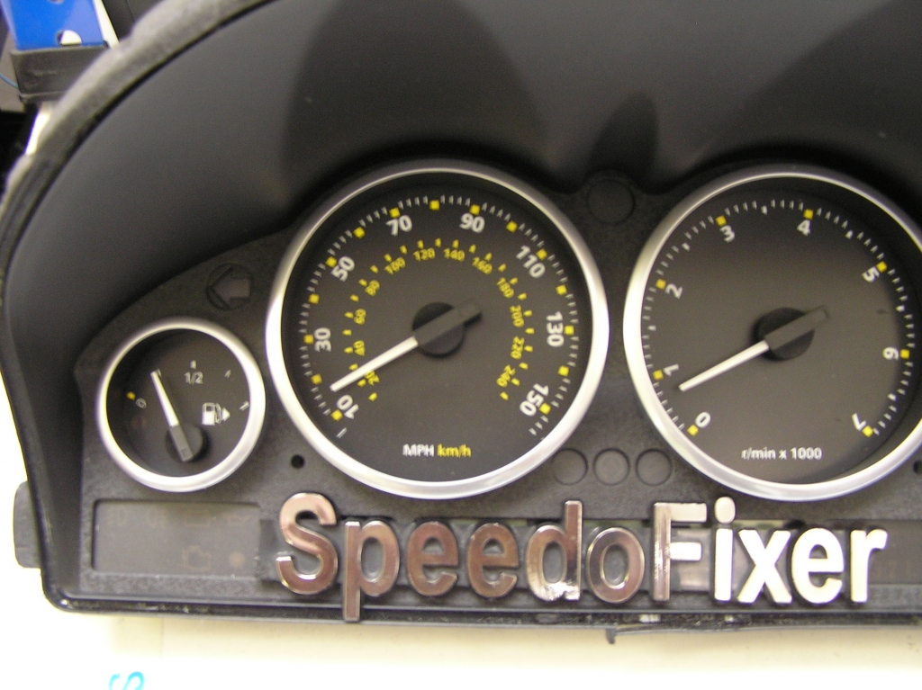 range rover dial upgrade