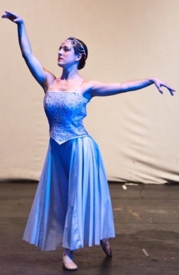 Ballet Bristol Holly