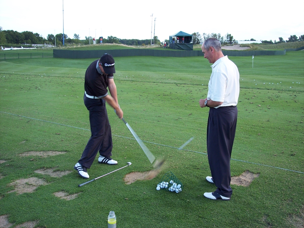 PERFORMANCE GOLF ACADEMY