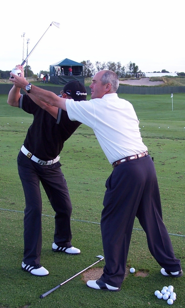 PERFORMANCE GOLF ACADEMY