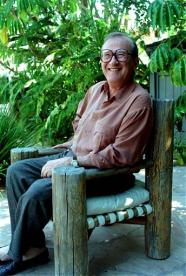  Larry Gelbart
