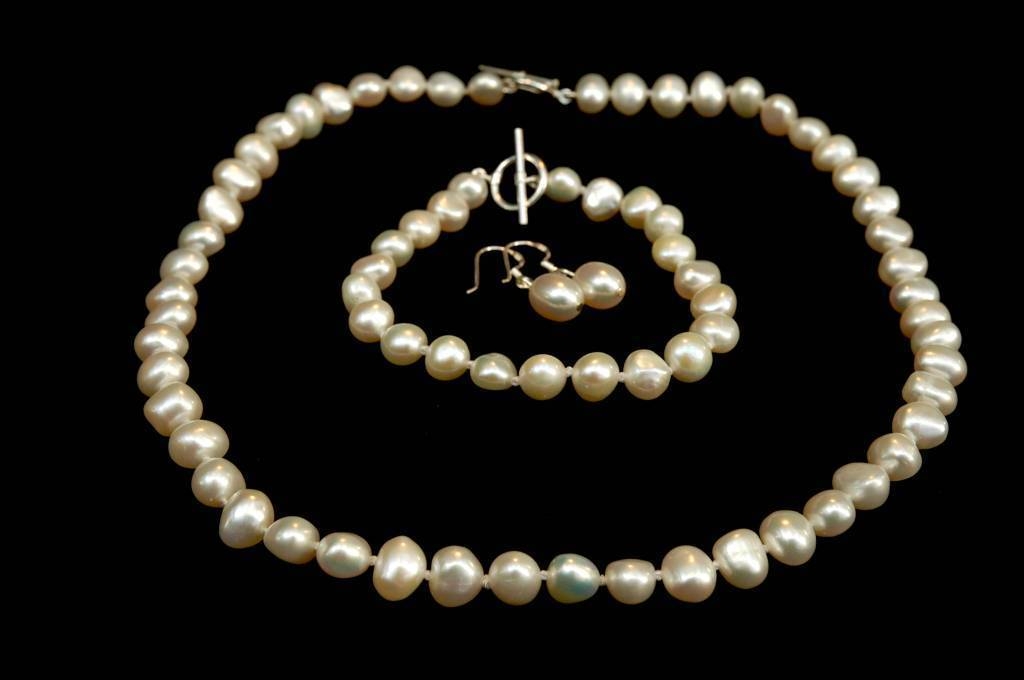  Freshwater pearl set
