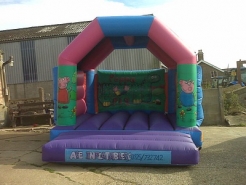 pepa pig bouncy castle 13ft x 15ft