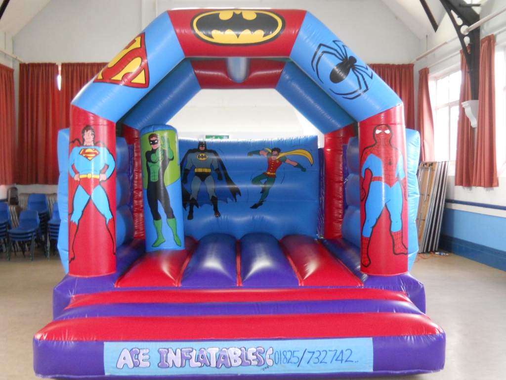 superman, batman, siderman, super heros.