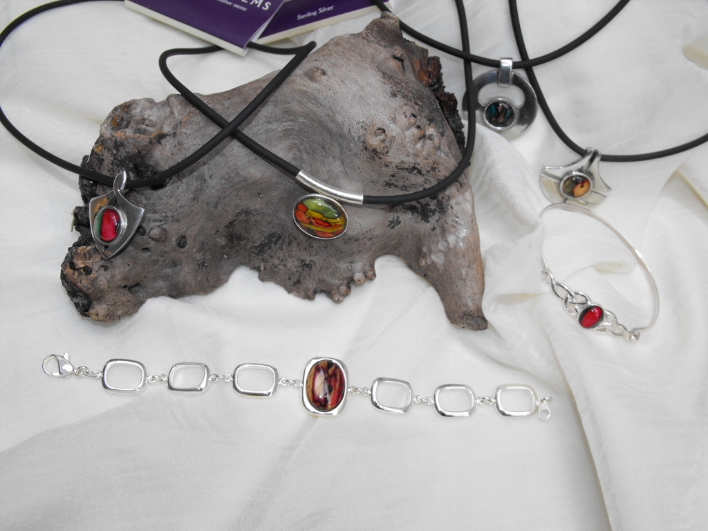  HEATHERGEMS RANGE FROM &pound;8 - &pound;30